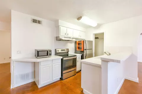 Kitchen - 2302 E Side Dr #11, Austin, TX 78704 photo 1 of 2