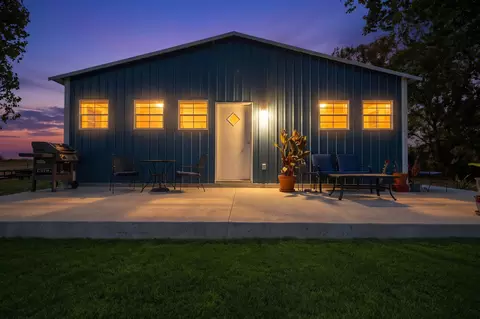 Exterior - 224 Old Coach Ln, Elgin, TX 78621 photo 7 of 12