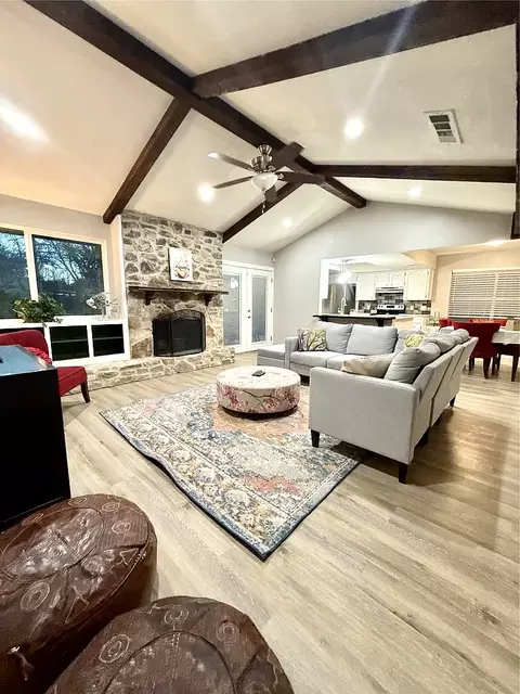 9511 Meadowheath Dr, Austin, TX 78729