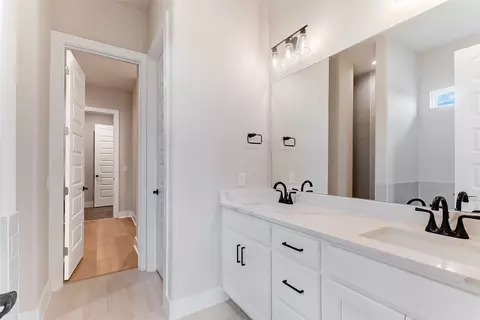 Bath - 115 Draper Ln, Bertram, TX 78605 photo 2 of 4