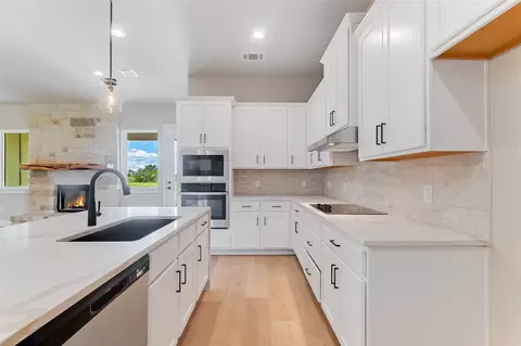 Kitchen - 115 Draper Ln, Bertram, TX 78605 photo 3 of 5
