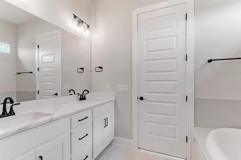 Bath - 115 Draper Ln, Bertram, TX 78605 photo 3 of 4