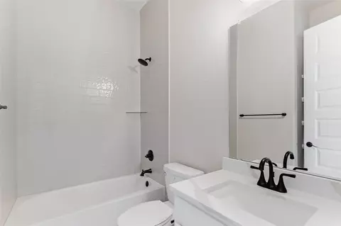 Bath - 115 Draper Ln, Bertram, TX 78605 photo 1 of 4