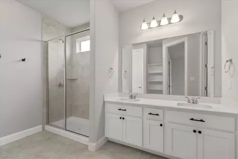 Bath - 101 Free Stone Dr, Georgetown, TX 78628 photo 1 of 6