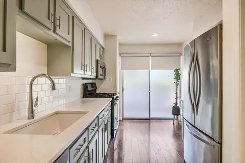 Kitchen - 2425 Ashdale Dr #32, Austin, TX 78757 photo 2 of 2