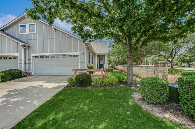 102 Portsmouth Dr, Georgetown, TX 78633