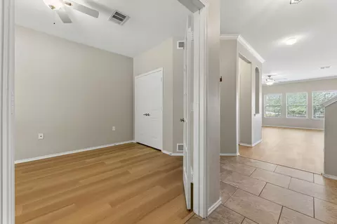 Entry Way - 10217 Pinnacle Crest Loop, Austin, TX 78747 photo 2 of 4
