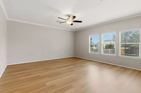 Living - 10217 Pinnacle Crest Loop, Austin, TX 78747 photo 6 of 10