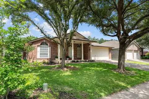 Exterior - 4725 Tello Path, Austin, TX 78749 photo 6 of 7