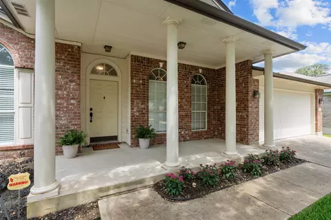 Exterior - 4725 Tello Path, Austin, TX 78749 photo 7 of 7