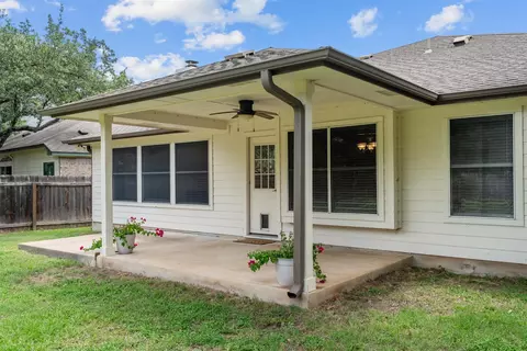 Exterior - 4725 Tello Path, Austin, TX 78749 photo 4 of 7