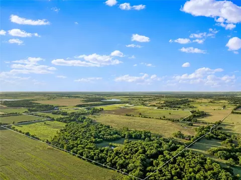 19587 Vilas Rd, Holland, TX 76534