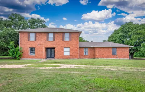 1405 Southwood Hills Dr, Taylor, TX 76574