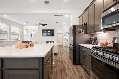 Kitchen - 12612 Penguin Path, Manor, TX 78653 photo 2 of 4