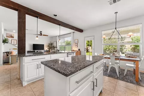 Kitchen - 11005 Desert Willow Loop, Austin, TX 78748 photo 4 of 8