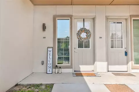 2400 Louis Henna Blvd #305, Round Rock, TX 78664