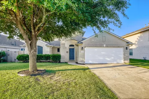 1207 Utopia Ln, Hutto, TX 78634