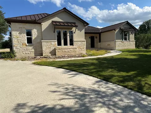 105 Arrowhead Rd, Georgetown, TX 78633