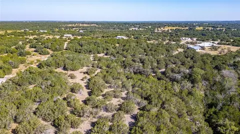 129 Lost Canyon Crk, Bertram, TX 78605 photo 5