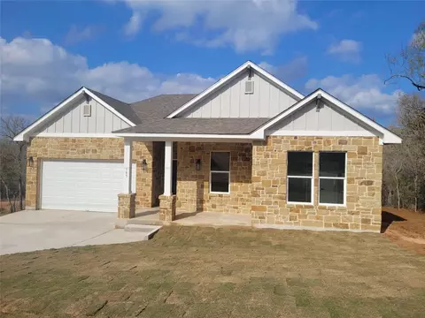 185 Nuuanu Ln, Bastrop, TX 78602