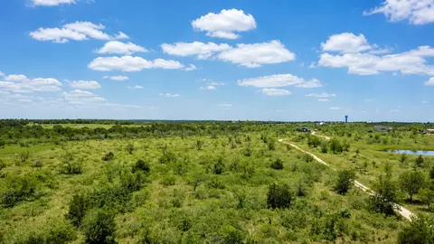 2500 NE County Road 466 Dr, Elgin, TX 78621