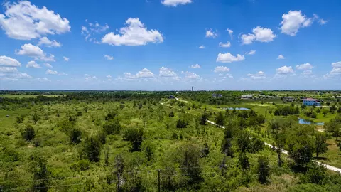 2500 NE County Road 466 Dr, Elgin, TX 78621 photo 8