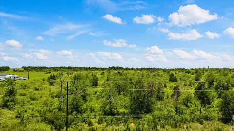 2500 NE County Road 466 Dr, Elgin, TX 78621 photo 5