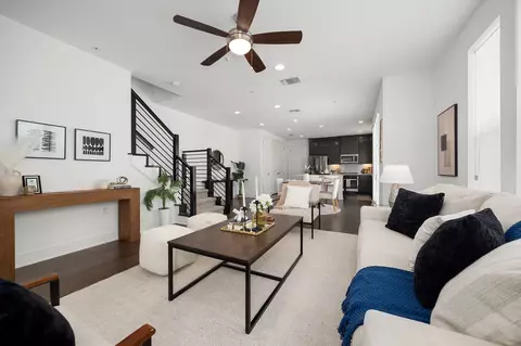 2409 Simond Ave #E, Austin, TX 78723