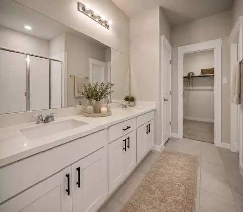 Bath - 2233 Calvert Dr, Leander, TX 78641 photo 2 of 4