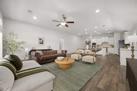 321 La Grotta Ln, Georgetown, TX 78628