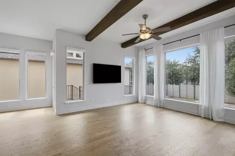 Living - 213 Diamondback Dr, Georgetown, TX 78628 photo 2 of 5