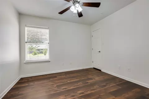 Bedroom - 100 Barn Owl Loop, Leander, TX 78641 photo 3 of 7