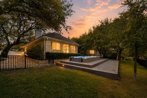 2016 Lakeway Blvd, Lakeway, TX 78734