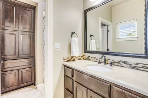 Bath - 101 Adobe Cv, Georgetown, TX 78633 photo 7 of 9