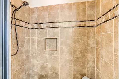 Bath - 101 Adobe Cv, Georgetown, TX 78633 photo 4 of 9
