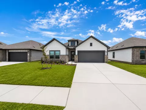 Exterior - 164 Wind Hl, Jarrell, TX 76537 photo 2 of 5