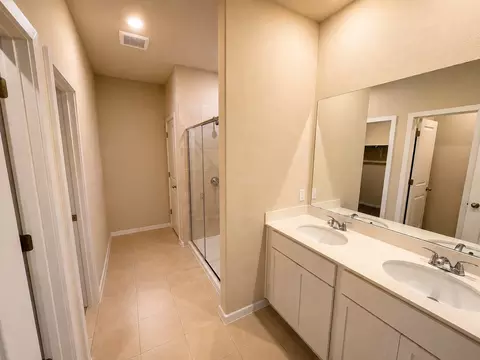 Entry Way - 164 Wind Hl, Jarrell, TX 76537 photo 3 of 4