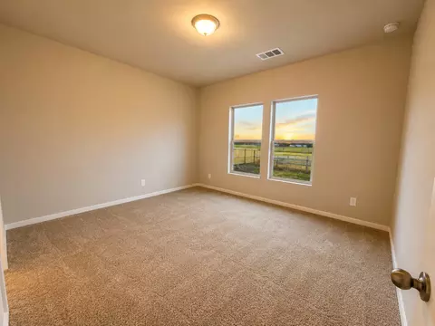 Bedroom - 164 Wind Hl, Jarrell, TX 76537 photo 4 of 7