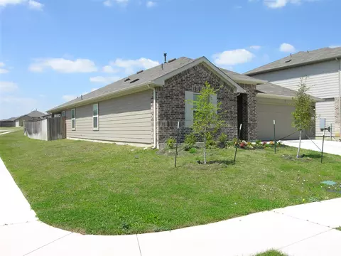 Exterior - 13700 Dismuke Dr, Manor, TX 78653 photo 2 of 7