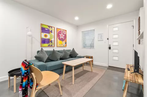 807 Blanco St #204, Austin, TX 78703