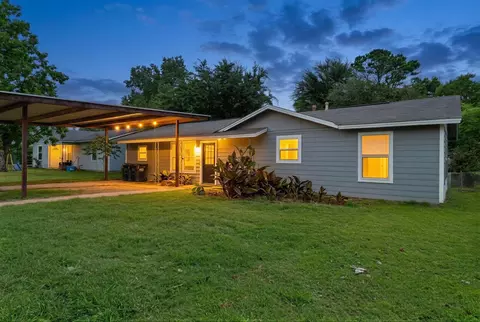 720 Dyer St, Rockdale, TX 76567