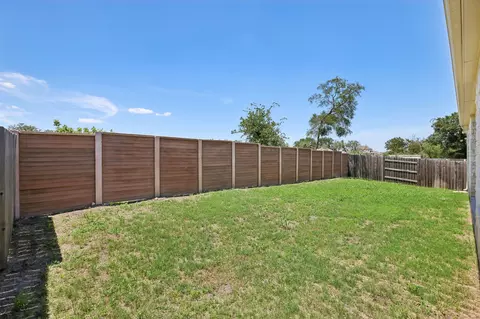 Exterior - 317 Independence Dr, Kyle, TX 78640 photo 5 of 5
