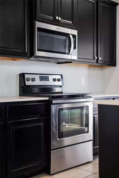 Kitchen - 245 E Broade St, Leander, TX 78641 photo 3 of 5