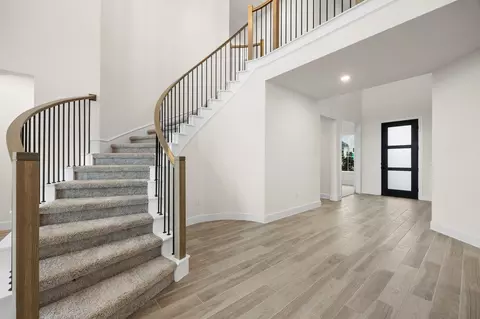 Entry Way - 121 Beebalm Cv, Georgetown, TX 78633 photo 4 of 7