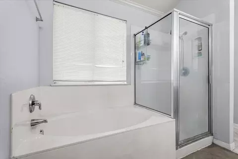 Bath - 281 Leonardo St, Kyle, TX 78640 photo 5 of 5