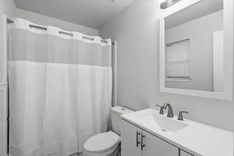 Bath - 281 Leonardo St, Kyle, TX 78640 photo 1 of 5