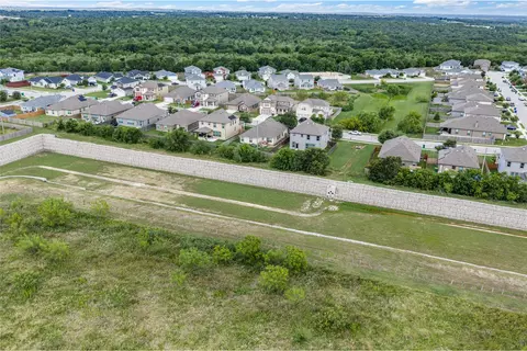 View/Area - 214 Saranac Dr, Elgin, TX 78621 photo 2 of 3
