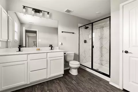 Bath - 214 Saranac Dr, Elgin, TX 78621 photo 3 of 4