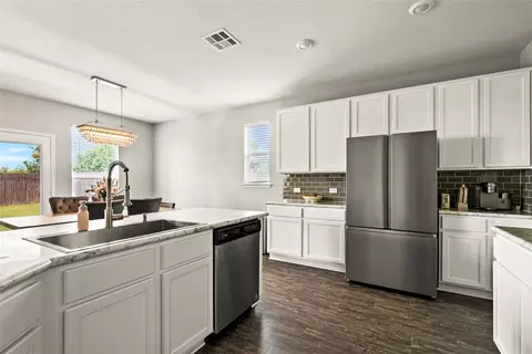 Kitchen - 214 Saranac Dr, Elgin, TX 78621 photo 4 of 4