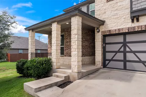 Exterior - 214 Saranac Dr, Elgin, TX 78621 photo 3 of 5